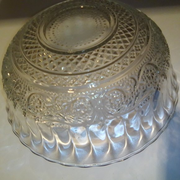 KIG INDONESIA Dining Vintage Kig Indonesia Clear Cut Victorian Style Glass Serving Bowl